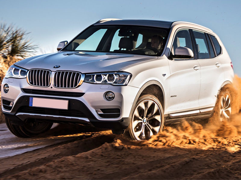 bmw-x3-driving-front-sand-dunes_0-e1482236041940