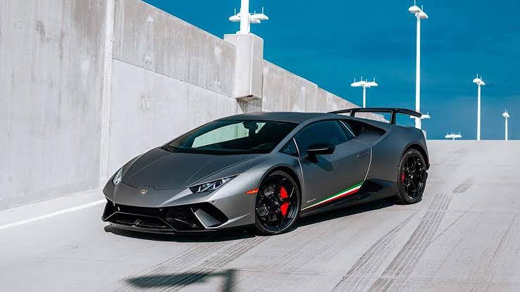 Lamborghini Huracan Performante...